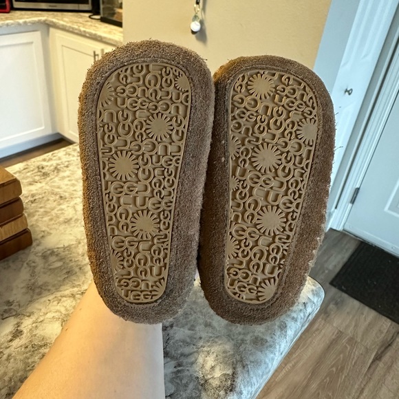 UGG Baby size 2/3 Boots Cheetah Leopard Print - Picture 2 of 8